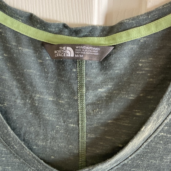 North Face Cap Sleeve Tee - Picture 3 of 4